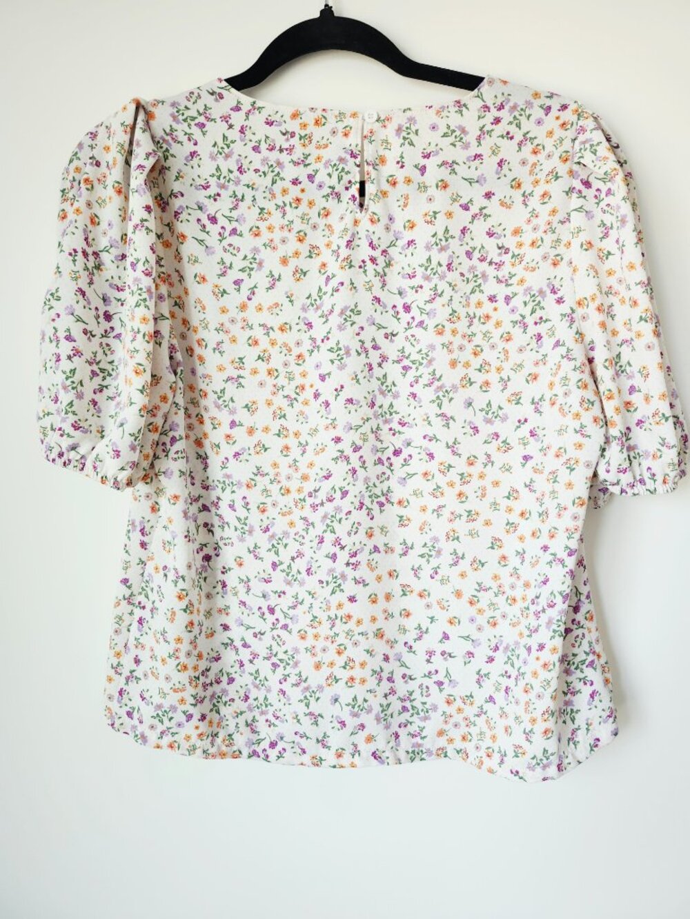 Anthropologie Elodie Floral Short Puff Sleeve Top - Picture 7 of 9